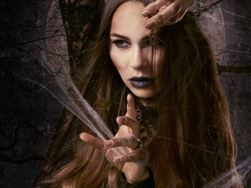 Halloween Special: Famous Witches and&nbsp;Warlocks